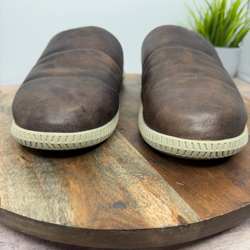 OluKai Mua ‘lli Men’s Leather Mule Slipper - Size: 43 - Picture 3 of 9